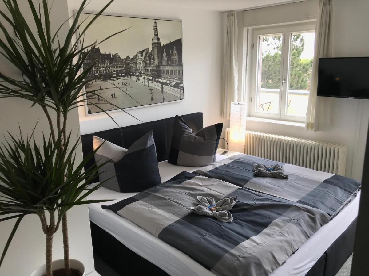 Ferienwohnungen Und Apartmenthaus Halle Saale - Villa Mathilda エクステリア 写真